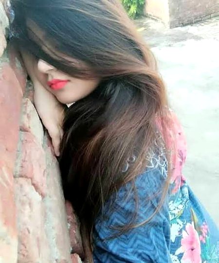 Log eid par ghumny jaty hain aur aik ma hun jo soti hi rehti hai bs.....🥱🥱🥱