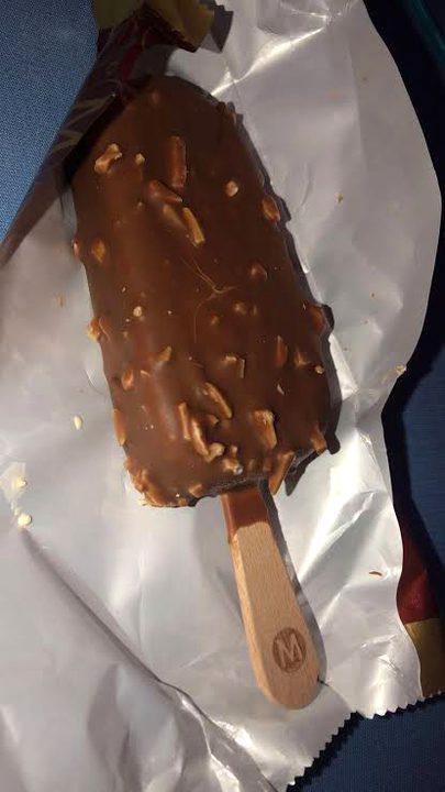 Ice cream khny ka apna mza hy