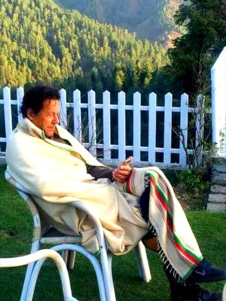 Kon kon Khan Ka Supporter ha,,,
