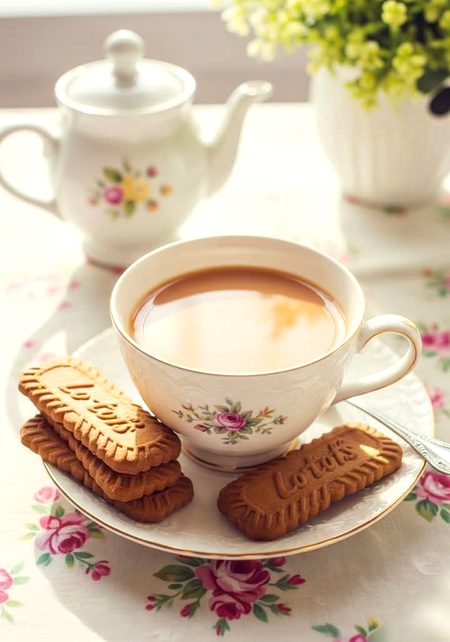 :چائے کو فقط چائے مت جانییے!
یہ تو لہجہ ہے اہل محبت کا!!!❤️