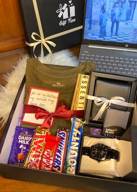 Haney-44. Sister apka gift