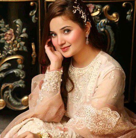 Beautiful People image