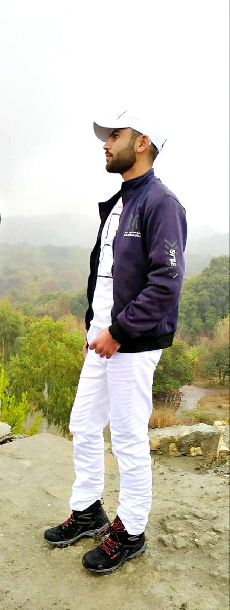 بانہوں میں بھر کے ہم تم کو، مدہوش بنانے والے ہیں!!!!