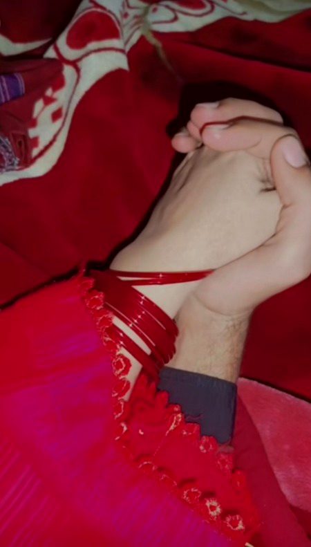 agr es jese koe larki damadm p he to samni ae chlng he sb girls ko