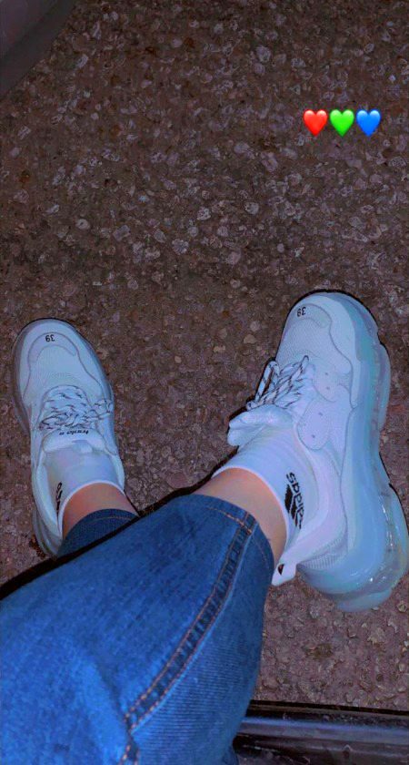 وحشتی ہوں سو گریبان کو آ سکتا ہوں 
مجھ سے ڈرنے کا مگر مجھ کو ڈرانے کا نہیں 
🙂🖤