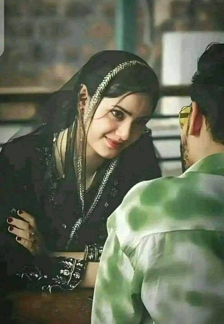 تجھ پہ قربان میرے شانے، میرے ہاتھ اور میں
 کیوں تھکائے گا بھلا تیرا کوئی ناز مجھے  🖤
✍️