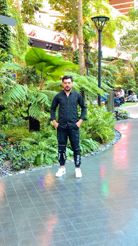 Beautiful People image