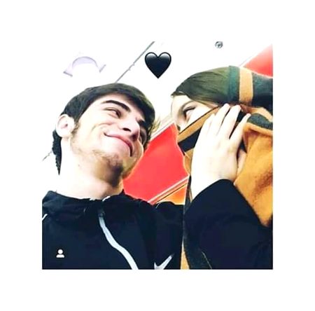 Nazar se zamanay ki khud ko bachana, kisi aur se dekho dill na lagana...
K meri amanat ho tummm..Buhat khubsurat ho tum...n1