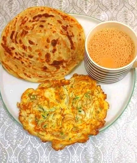 بوجھ جو دل پر ہے اج ادھا کر دیجئے
ائیے بیٹھیے ساتھ میں چائے پیجیے☕🥰