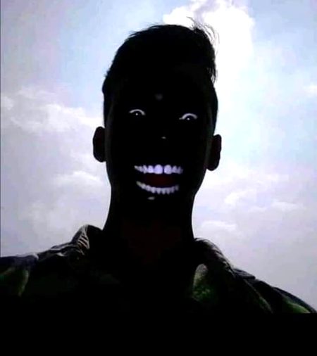 KIA HUMARI FRIENDSHIP HO SAKTI HAI .P1
AP KA PHELA JAWAB EMOJI HO GA ;)