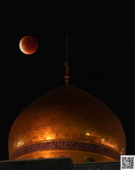 حرمِ سیدہ زینب (س) کے گنبد پر چاند گرہن کے مناظر کیمرے کی آنکھ نے ہمیشہ کے لیے محفوظ کر لیے۔