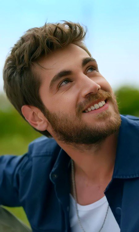 Turkish Celebs image