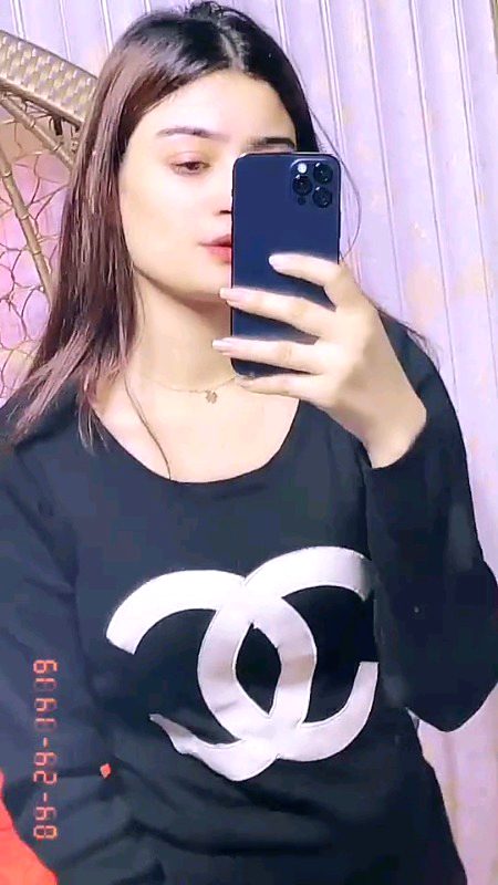سب سے زیـــادہ دُکــھ بس
مُجھے اپنی مُخلصـــی نے دِیا👑🔥