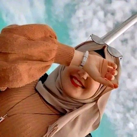 Beautiful People image