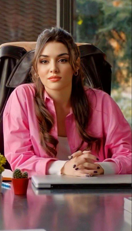 Turkish Celebs image