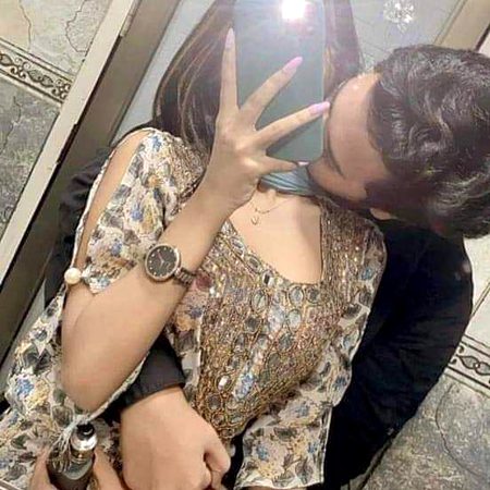 میں راز تجھ سے کہوں؟ 😍
ہم راز بن جا ذرا
کرنی ہے کچھ گفتگو الفاظ بن جا ذرا۔۔۔