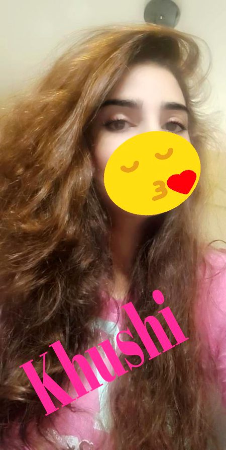 ویسے لگتا تو نہیں تھا کہ سنبھل سکتی ہوں 
تجھ کو لے کر میں پریشان ہوئی  تھی جتنا
Khushi💔😒