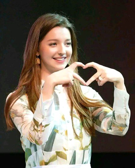 Beautiful People image