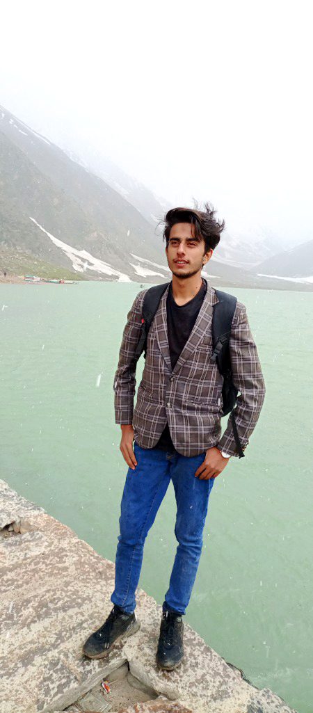 batao ye kon c jaga ha