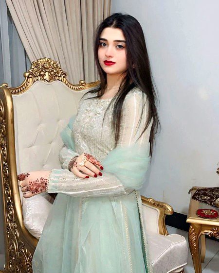 Beautiful People image