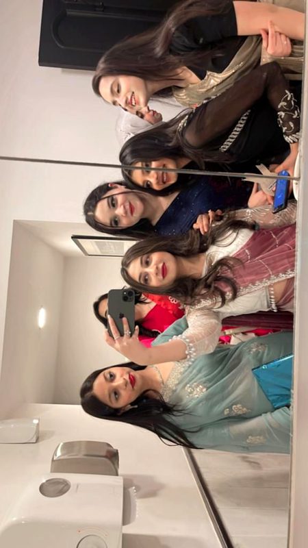 Beautiful People image