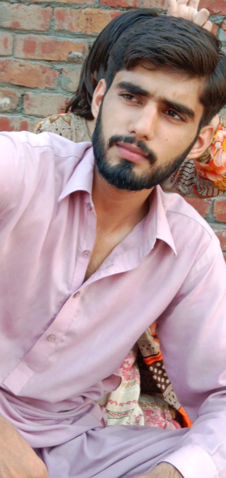 ھم مسافر یوں ھی مصروف سفر جائیں گے
ب نشاں ھو گئے جب شھر تو گھر جائیں گے..