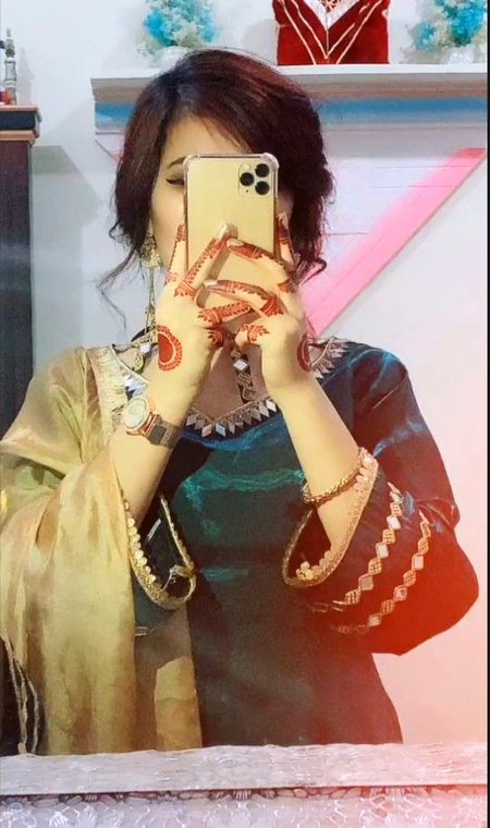 تمہیں شوق ہے محبت کروں بے پناہ
میری ضد ہے پہلے تم نکاح میں آؤں
🔥