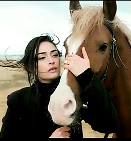 Turkish Celebs image