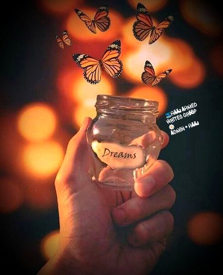 "یک طرفہ محبت... 
*ایک پیر میں پہنے جوتے کی طرح ہوتی ہے...!!*
ایک کھو چکا ہوتا ہے___
ایک کو کھونے نہیں دیا جاتا...!! 
ٹھیک سے چلا نہیں جاتا... 
اور_____ 
چلے بغیر رہا بھی نہیں جاتا...!!
🔥