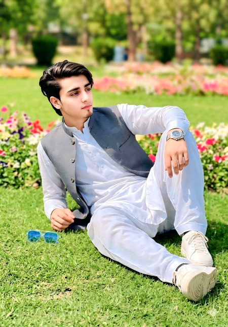 Beautiful People image