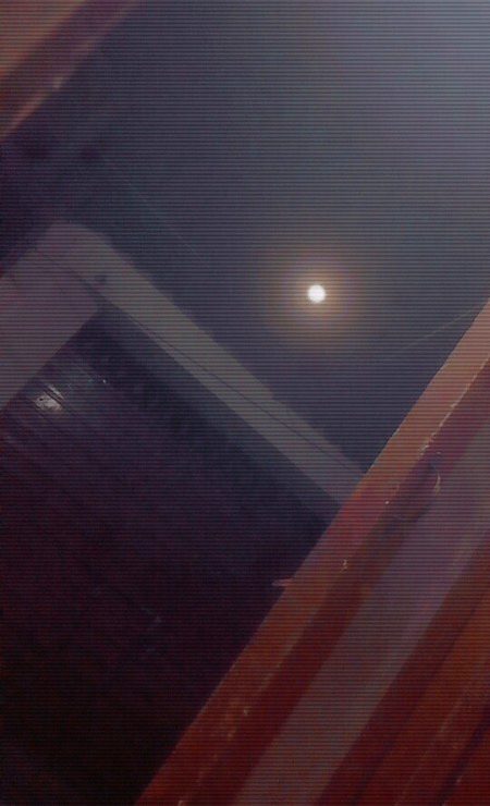 Chand di chandni thaly beh ky 2 gallan krye pyr diyan