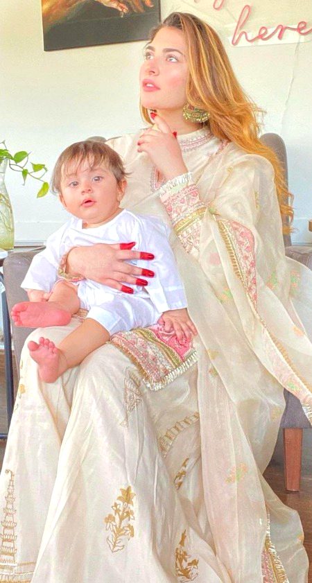 Beautiful People image