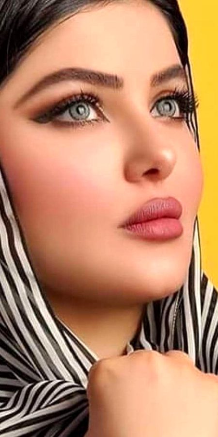 Beautiful People image