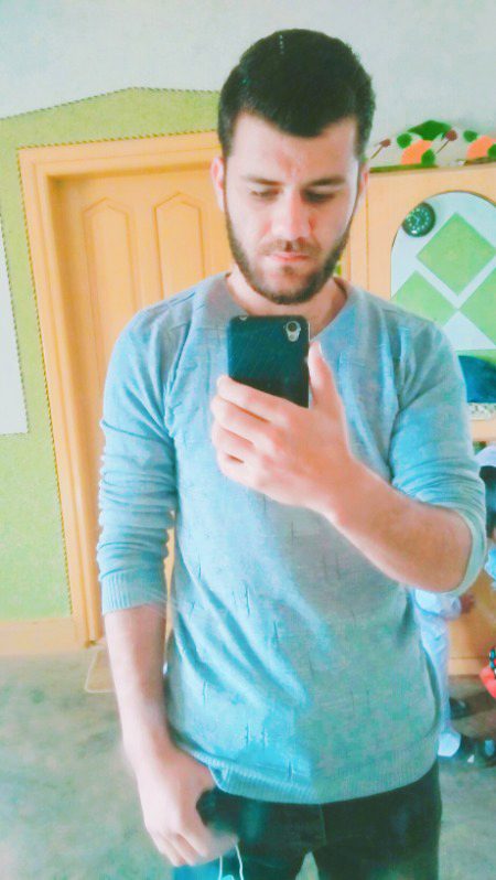 ملاقاتیں نہیں ممکن مجھے احساس ہے لیکن
تمہیں دل یاد کرتا ہے بس اتنا یاد رکھنا تم..🖤🔥