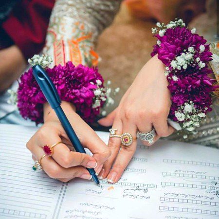 مرد کی دی گئی عزت ہی
عورت کے لیے محبت ہوتی ہے
💞