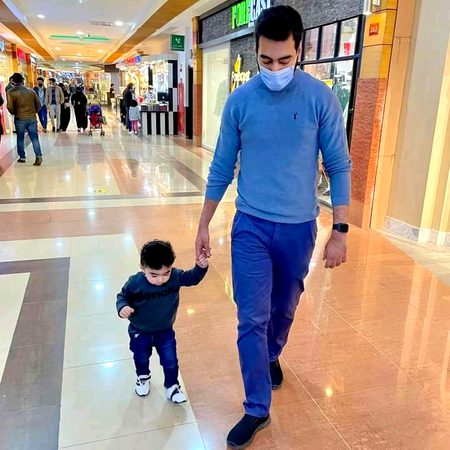 Papa ka best friend oss ka son ۔or son ka best friend oss ka papa ketna khubsort reshta ha Ma sha Allah 💞💕😘