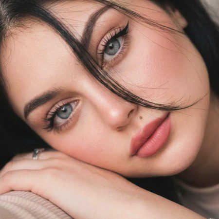 Beautiful People image