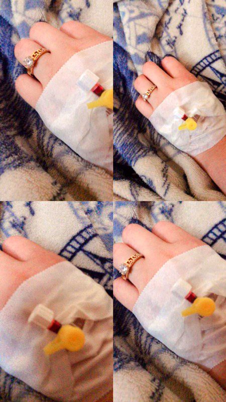 *جو نظر انداز کرے*❤️🩹🥺
*اسے نظر آنا چھوڑ دو💔🥲*