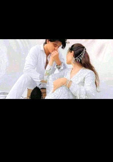 اچھے ہمسفر کا ساتھ انسان کو 
مشکل راستے میں بھی تھکنے نہیں دیتا۔
