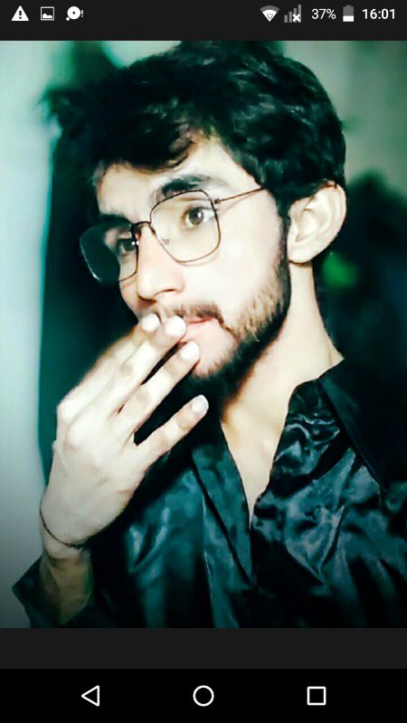 Ab Bas Zinda Hy Khali Andar Sy Kb Ke Mar Chuke Hen Hum💔🚶🚶🌹
?..Aliyan Malik 🚶🙊😜