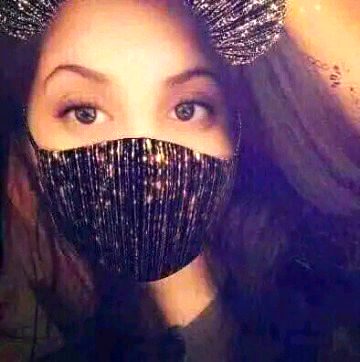 بہت اداس ہے کوئ تیرے چپ ہو جانے سے... 😔😔 ہو سکے تو بات کر لو کسی بہانے... 
سے... 😔😔😔😔
 -