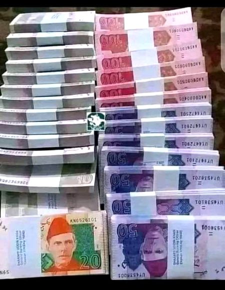 Eidi jo lrhai krty mujh sy un k liya 10 waly note hyn