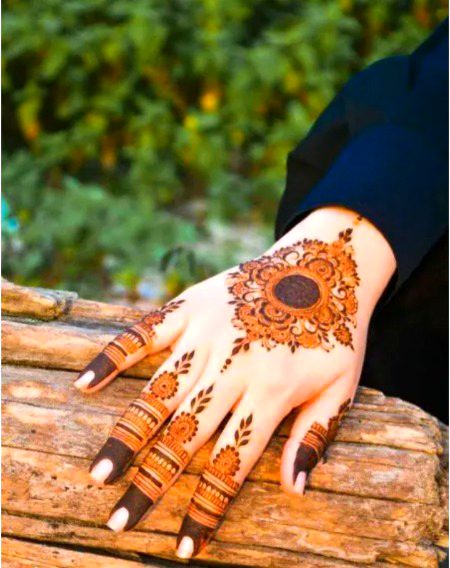 Mehndi Design image