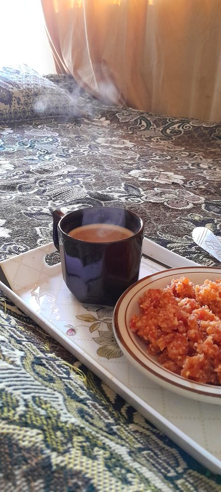 کسے دن وکھرا جی لیا کر ساڈے نال وی چاء پی لیا کر