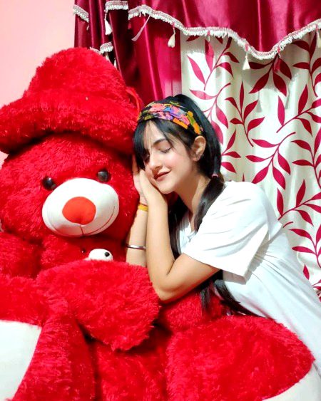 Beautiful People image