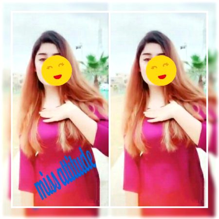 پھولو کے موسم میں ملنے آتے ہیں پت جھر میں  پنچھی بن کر اڑ جاتے ہیں  ہنستی آنکھوں کو آنسو دے جاتے ہیں وعدہ کر کے بھی نہ واپس آتے ہیں 
Khushi💔💘