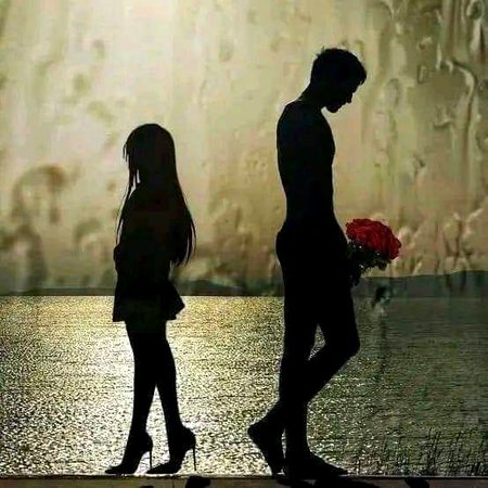 عاشقوں کو جائز نہیں کٙفن دٙفن۔
وه مریں تو یار کے در پہ پھینک آؤ💔