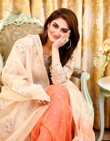 Pakistani Celebs image