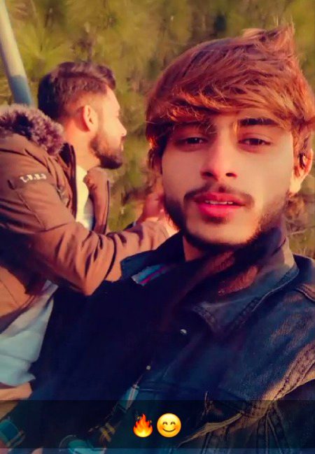 Wo beety din yad ha wo batin sab yad ha  wo mosam pyar ka jany Kahn kho gya bas yad in baqe ha