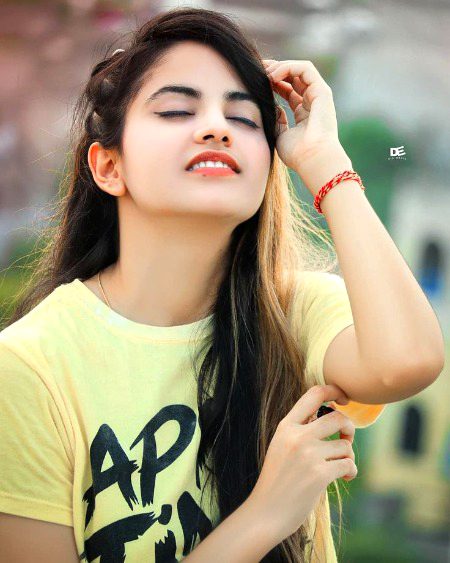 Beautiful People image